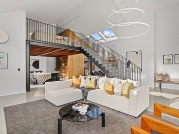 Architectural Clarity. Elevated Living