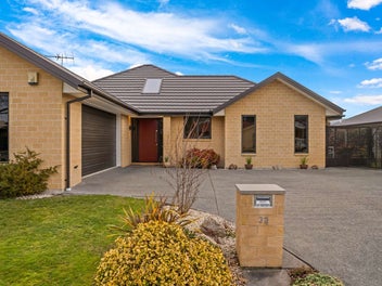The perfect family home, now move in ready!