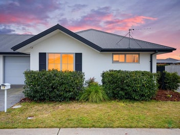Owners on the Move - Must be Sold!