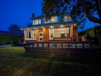 Spacious Family Living in Waverley