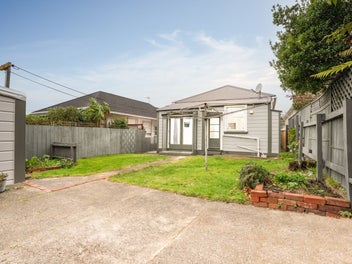 SUNNY HOME & INCOME OR INVESTMENT