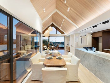 A Coastal Masterpiece: Luxury Living - Sea Views