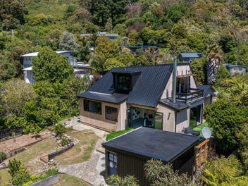 Spacious, Stylish, and Secluded!