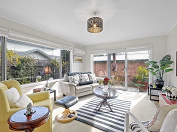 Central Ease, Modern Comfort