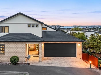Panoramic city views and versatile family living