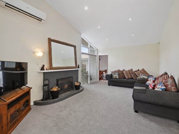 Sanctuary on the Reserve - Must Be Sold!