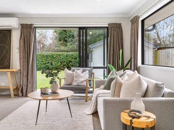 Stylish Post-Quake Living on the City Fringe