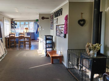 Image 1 of 5