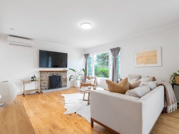 Freehold, Freestanding & Renovated