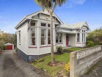 Iconic villa with development potential