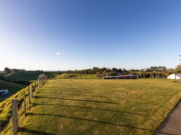 Contemporary Lifestyle On The City Fringe