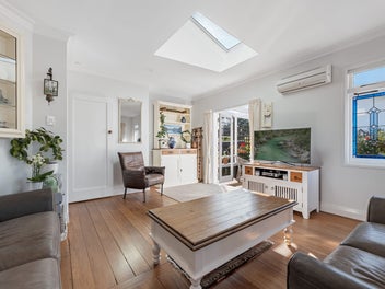 Timeless Charm in the Heart of the Avenues
