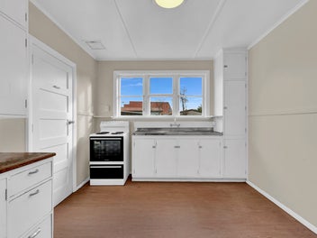 Unlock the Potential in Popular Bryndwr!