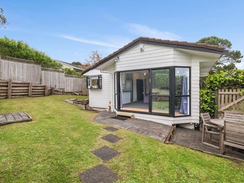 AFFORDABLE,PRIVATE AND SUNNY