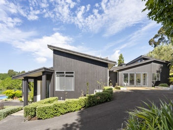 Executive dual living lifestyle in Te Puna