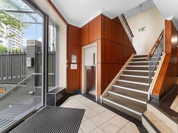 A Rare Ground-Floor Gem in Auckland CBD!