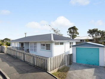 Freehold? 2-Bedroom? That's Right!
