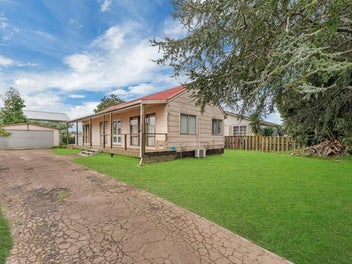 Do-Up Delight, Investor Cashing Up - Urgent Sale!