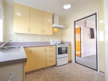 Rear Unit with Extras – Space & Serious Storage
