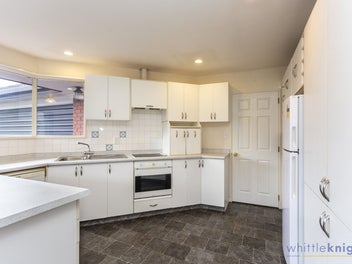 Standalone townhouse in a great setting