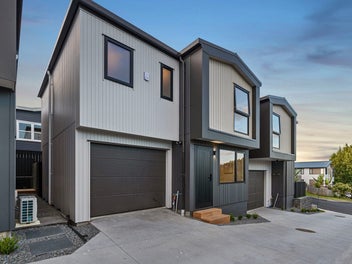 Experience Luxury Living in Standalone Homes