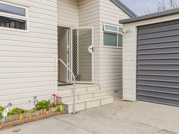 Affordable home-move-in ready, low maintenance