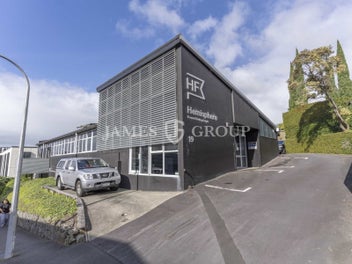 Image 1 of 7
