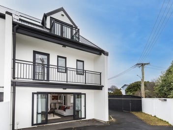 Entry Level for Merivale