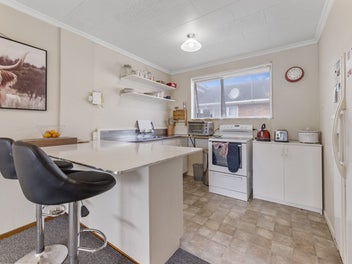 Motivated vendor - this must be sold.