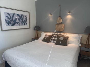 Waiheke Sea View Studio — Affordable Luxury