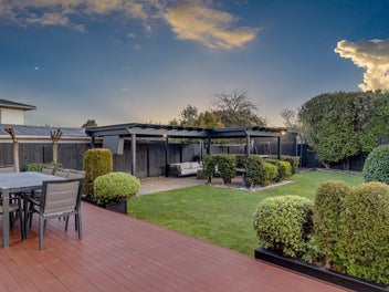 Spacious family living, inside and out!