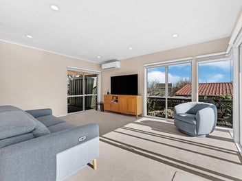 Stylishly Renovated & Perfectly Positioned