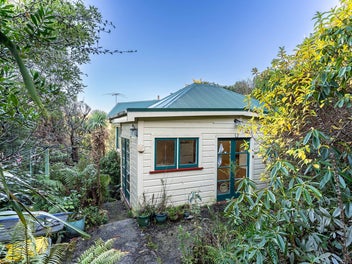 Classic Villa - 100% potential