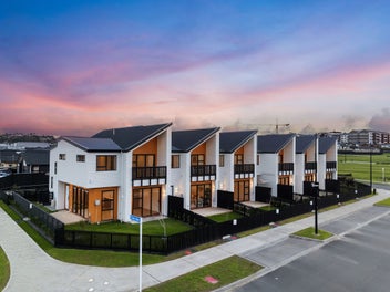 Gorgeous Living - Floor Area is approx. 164 m²