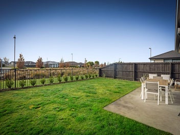 Act Quickly! Views And Bedrooms A-Plenty!