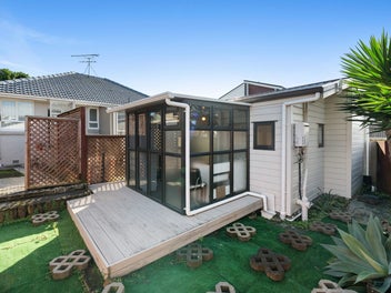 Independent Living Options - Modern & Practical
