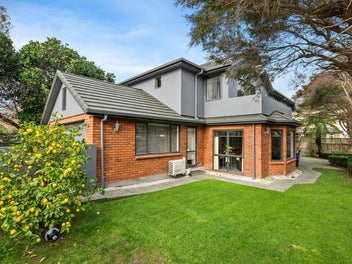 Family Comfort in Prime Hutt Location