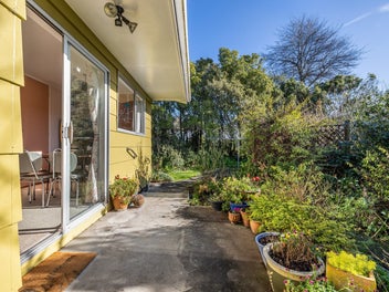 Two-Bed Retreat: Renovators Delight