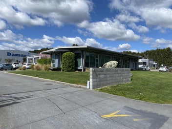 Image 1 of 7