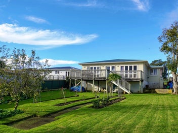 Opportunity & Elevation in the Heights on 850sqm