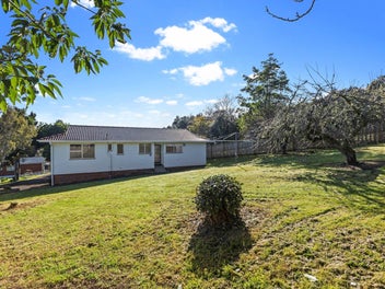 Private & Spacious Family Retreat – 1161sqm