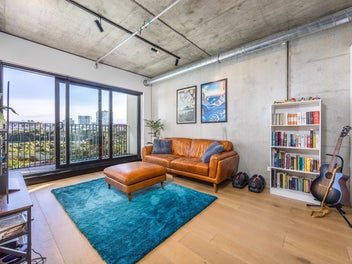 Urban. Stylish. Balanced.