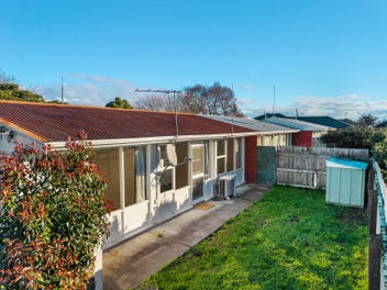A sunny start in Redwoodtown