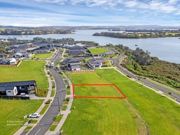 Sections with water views, vendor keen to sell