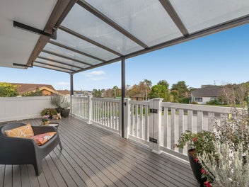 Versatile Family Living in a Prime Location