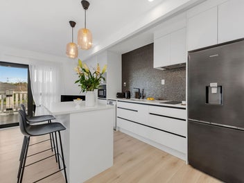 Versatile Family Living in a Prime Location