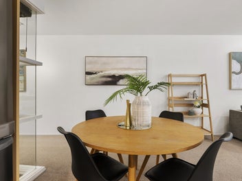 IDEAL INNER-CITY RETREAT