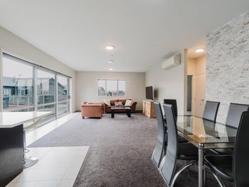 Urban Oasis: Live Above It All