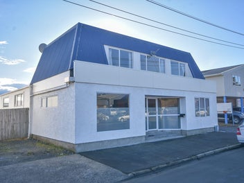 Image 1 of 21