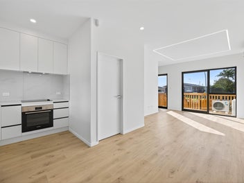 Smart Design with Study Nook - Master Build